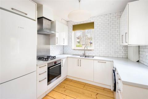 3 bedroom flat to rent, Kemp House, Sewardstone Road, London, E2