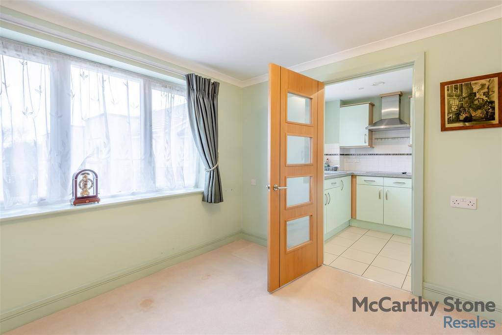 8671784-interior07.jpg