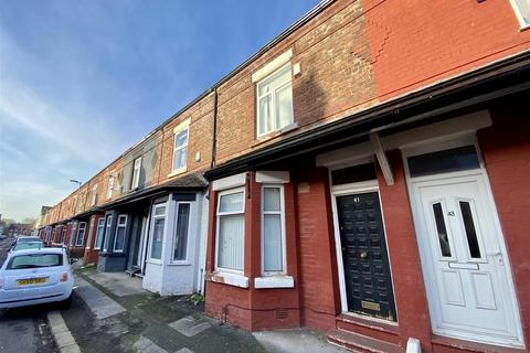 4 bedroom house for sale, Mildred Street, Salford