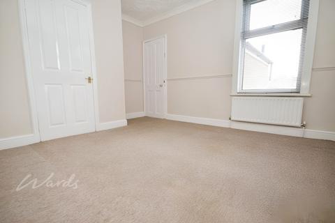 2 bedroom terraced house to rent, Kitchener Road Rochester ME2