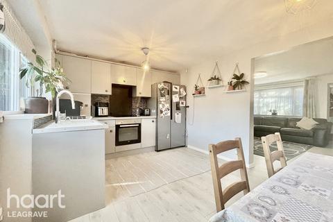 75 Brickly Road, Luton, LU4 9EF