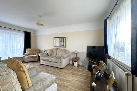 12 Dakyn Drive, Stock, Ingatestone, CM4 9DJ