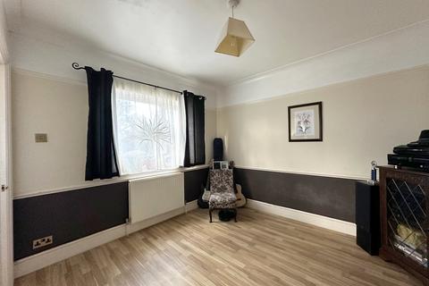 12 Dakyn Drive, Stock, Ingatestone, CM4 9DJ