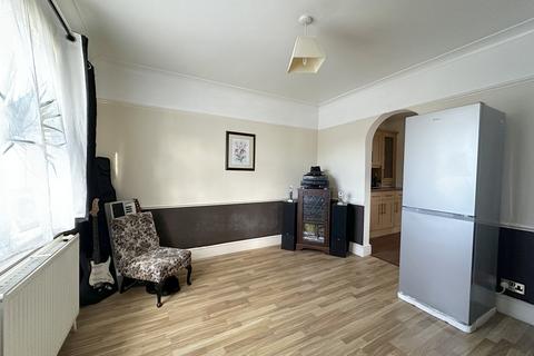 12 Dakyn Drive, Stock, Ingatestone, CM4 9DJ