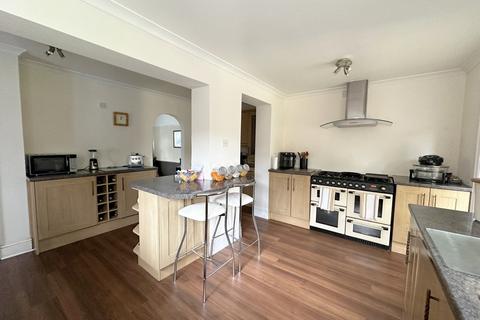 12 Dakyn Drive, Stock, Ingatestone, CM4 9DJ