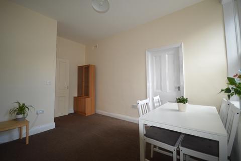 3 bedroom flat to rent, Goldspink Lane, Newcastle upon Tyne NE2