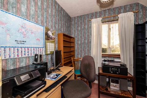 69 Mandeville Road, Canterbury, CT2 7HD