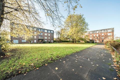 2 bedroom apartment to rent, Marlowe Gardens, Eltham, SE9