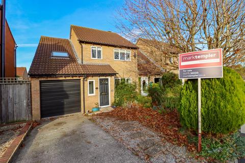 4 bedroom end of terrace house for sale, Outskirts of Clevedon close to amenities