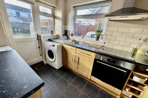 3 bedroom semi-detached house for sale, Glamis Road, Darlington