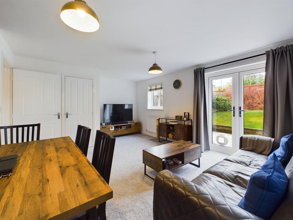 Sitting/Dining Room
