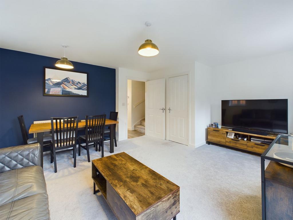 Sitting/Dining Room