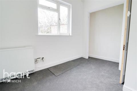 2 bedroom terraced house to rent, Unthank Road, Golden Triangle