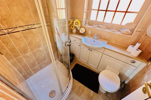 19 Ashen Close, Sedgley, Dudley, DY3 3UZ