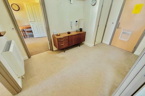 2 bedroom apartment for sale, Beacon Court, Wolverhampton WV4