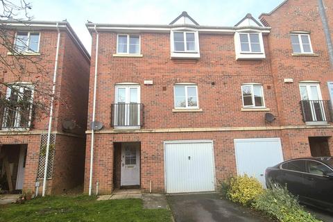 4 bedroom townhouse to rent, Henry Bird Court, Far Cotton, Northampton, NN4