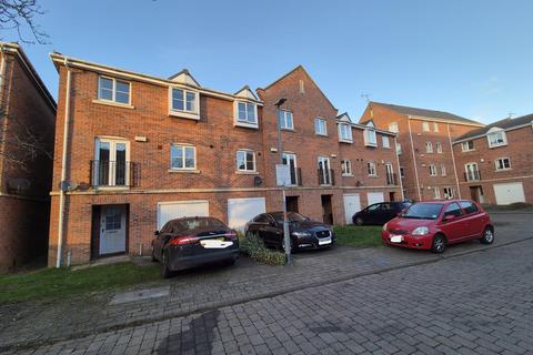 4 bedroom townhouse to rent, Henry Bird Court, Far Cotton, Northampton, NN4