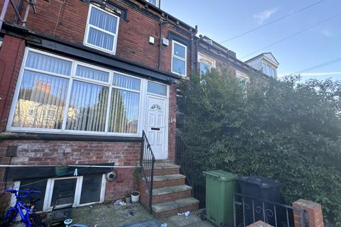 2 bedroom terraced house to rent, Berkeley Crescent,  Leeds, LS8