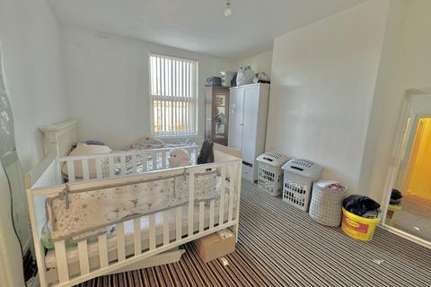 2 bedroom terraced house to rent, Berkeley Crescent,  Leeds, LS8