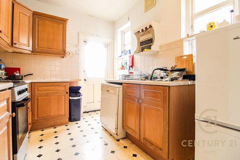98 Surbiton Road, Kingston Upon Thames, KT1 2HR