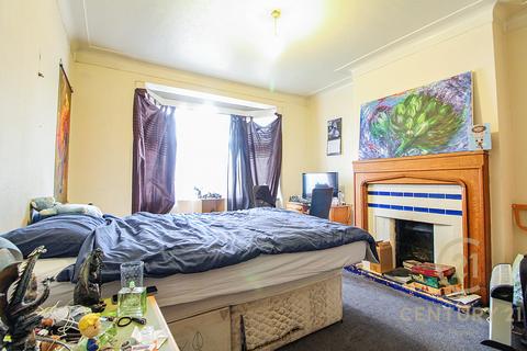 98 Surbiton Road, Kingston Upon Thames, KT1 2HR