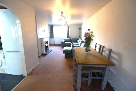 3 bedroom terraced house for sale, Beatrice Gardens, Saltash