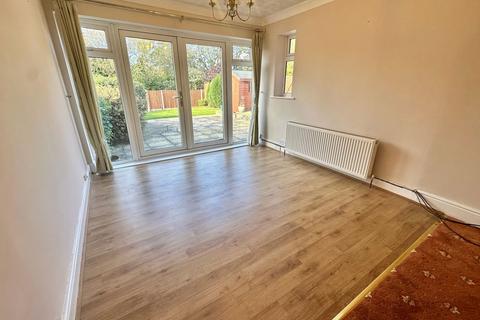 40 Eaton Crescent, Gornal Wood, Dudley, DY3 2XH