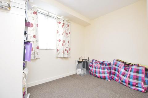 2 bedroom flat for sale, Spring Place, Barking