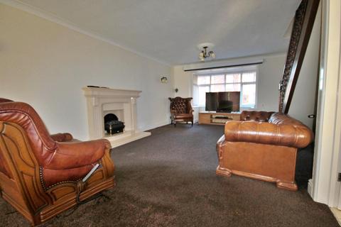 3 bedroom detached house for sale, Long Street, Dordon, Tamworth