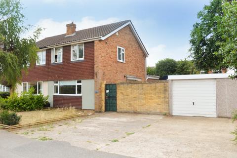 3 bedroom end of terrace house to rent, Walton Park, WALTON-ON-THAMES, KT12