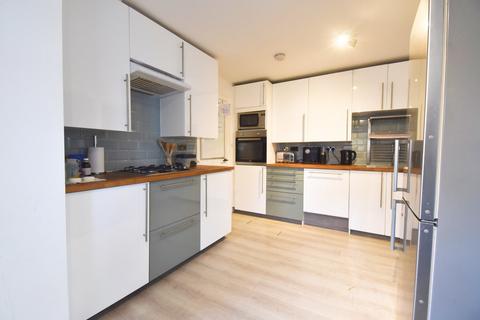 3 bedroom end of terrace house to rent, Walton Park, WALTON-ON-THAMES, KT12