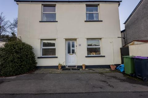 3 bedroom detached house for sale, High Street, Pontypool NP4