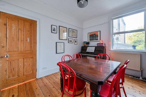 3 bedroom terraced house for sale, Dallin Road, Shooters Hill, London, SE18