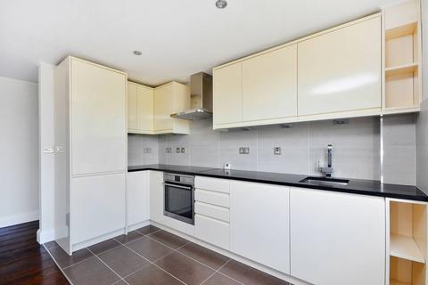 2 bedroom flat to rent, St Quintin Gardens, North Kensington, London, W10