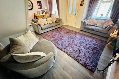 25a Club Row, Dudley, DY3 2BP