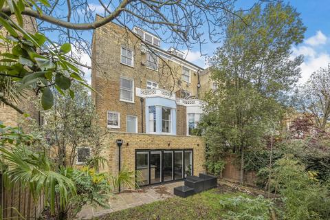 4 bedroom flat for sale, Cambridge Gardens, North Kensington, London, W10