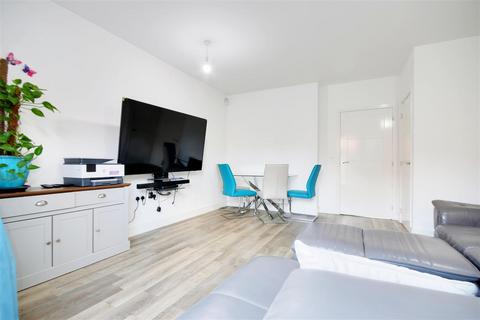 3 bedroom end of terrace house for sale, Archer Way, Enfield