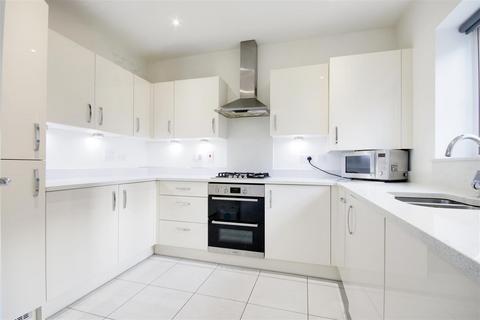 3 bedroom end of terrace house for sale, Archer Way, Enfield