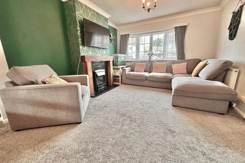 3 bedroom semi-detached house for sale, Green Acres, Wolverhampton WV9