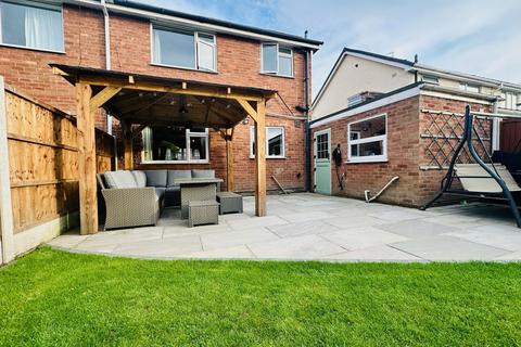14 Green Acres, Coven, Wolverhampton, WV9 5AB