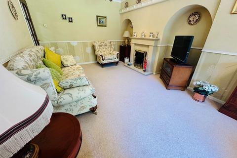 41 Cranbourne Avenue, Wolverhampton, WV4 6RJ