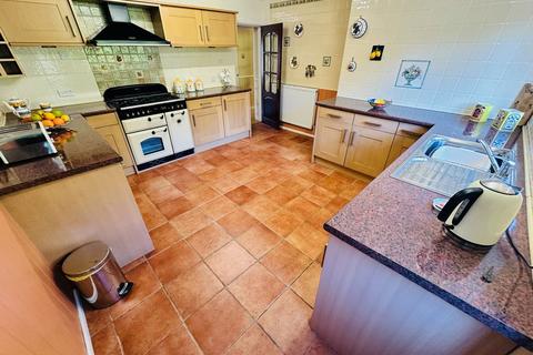 41 Cranbourne Avenue, Wolverhampton, WV4 6RJ