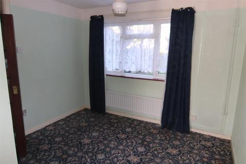 97 Ravensbury Road, Orpington, BR5 2NW