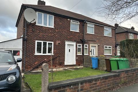 3 bedroom semi-detached house to rent, Victoria Avenue, Manchester M9