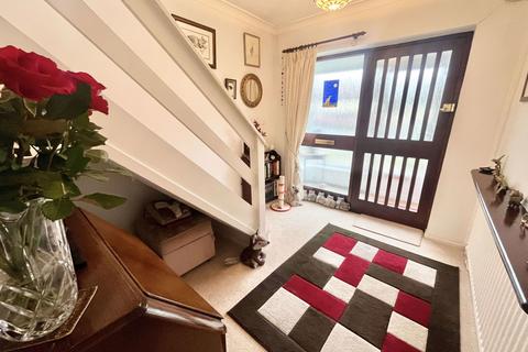 7 Eton Close, Dudley, DY3 1BU