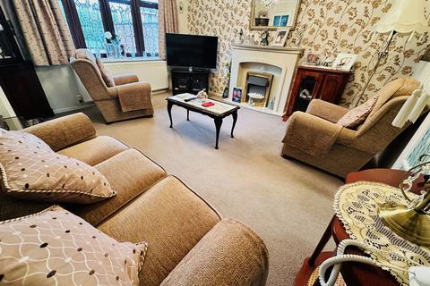 85 Aintree Way, Dudley, DY1 2SL