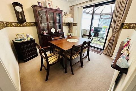 85 Aintree Way, Dudley, DY1 2SL
