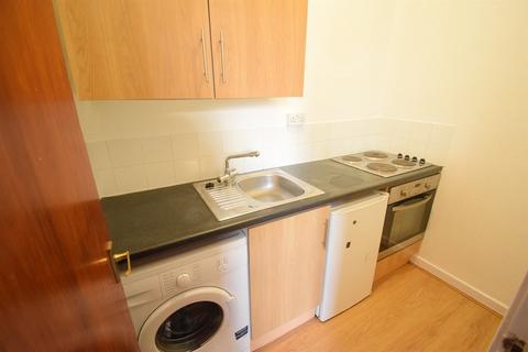 Studio to rent, Cathedral Road, , Cardiff