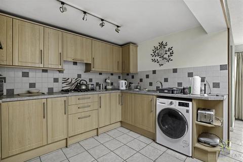 3 bedroom terraced house for sale, Montfort Street, Evesham WR11