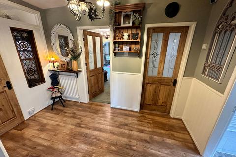 57 Cotwall End Road, Dudley, DY3 3EJ
